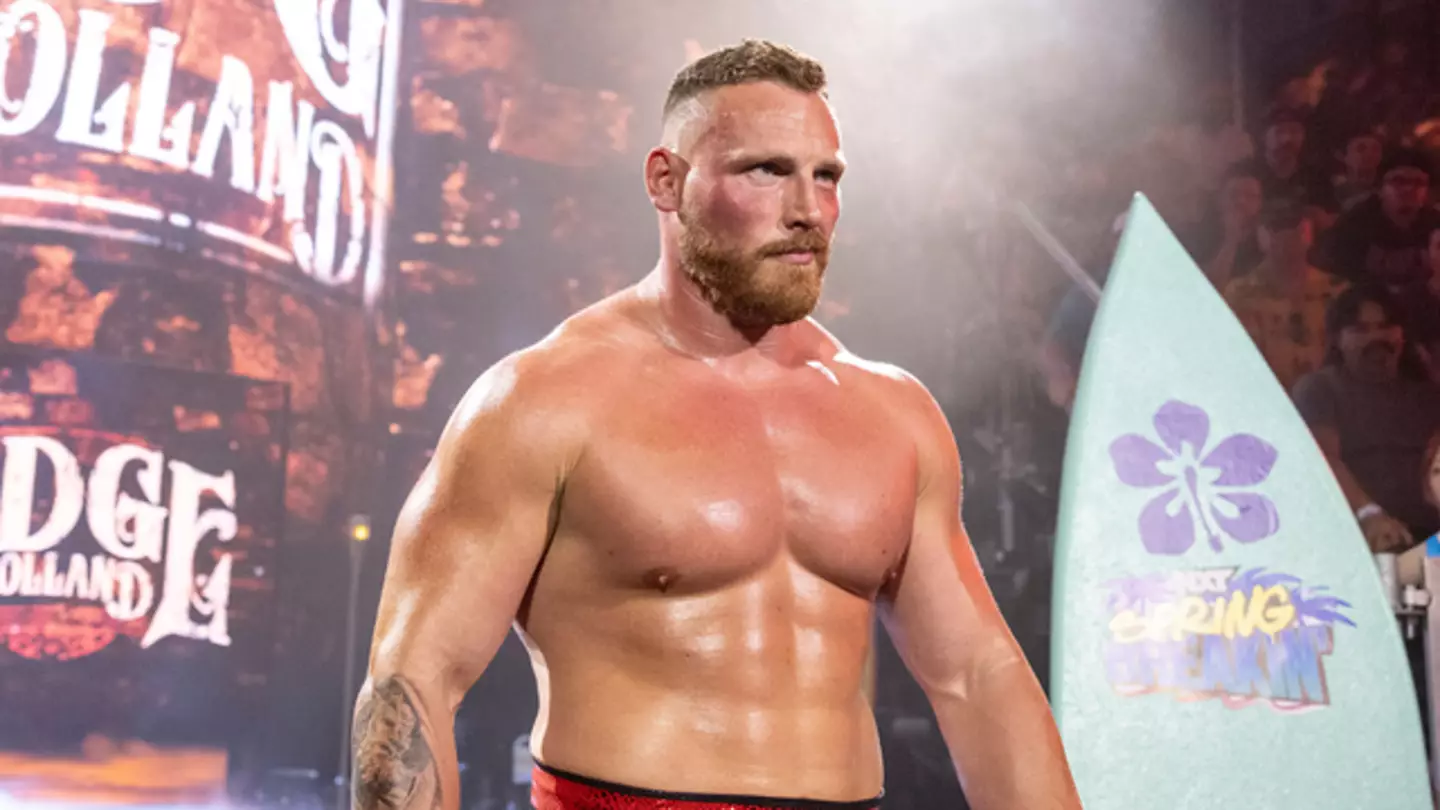 Former WWE Star Opens Up on Money Struggles As Contract Ends