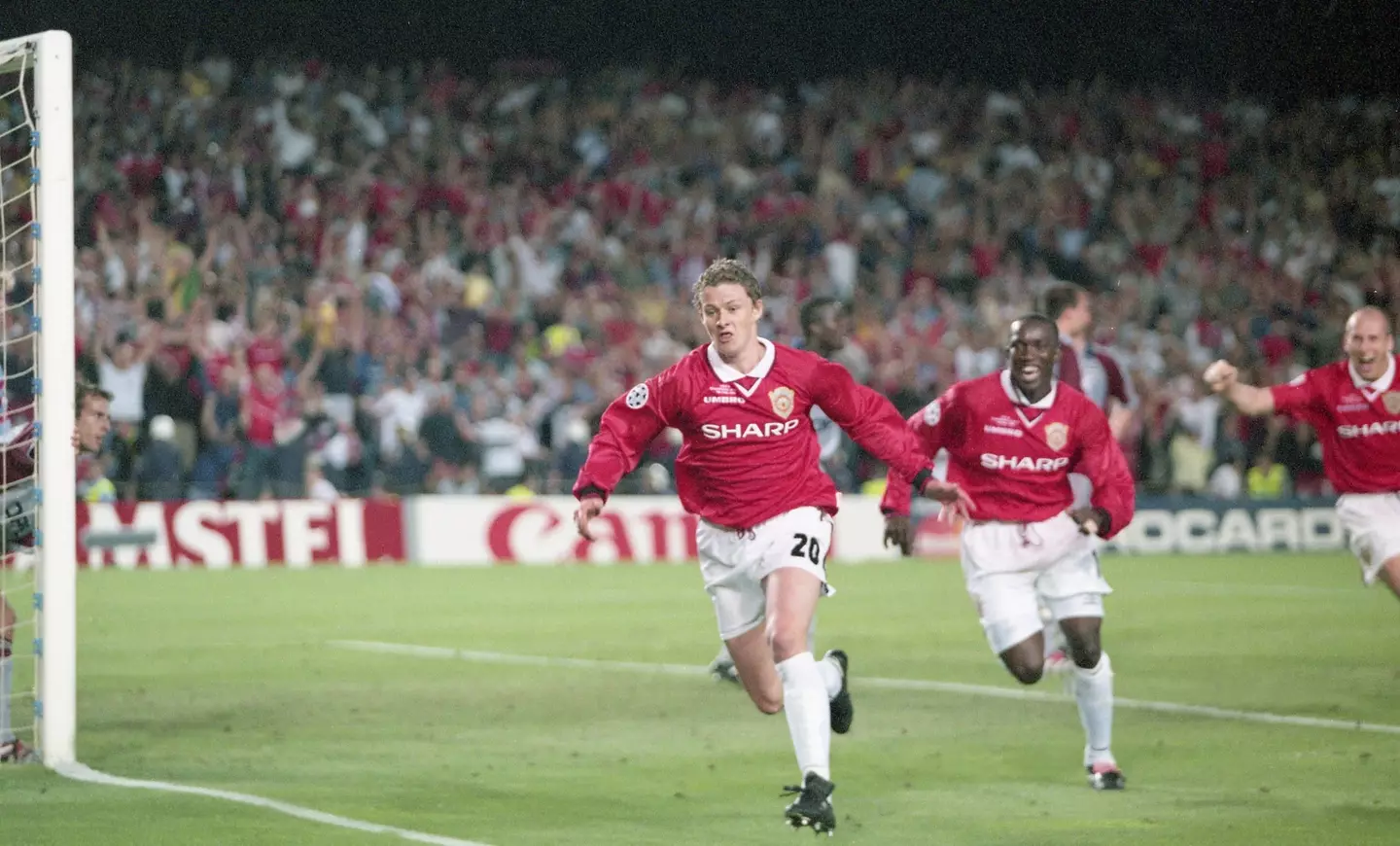 United fans can probably hear this picture. Image: Alamy