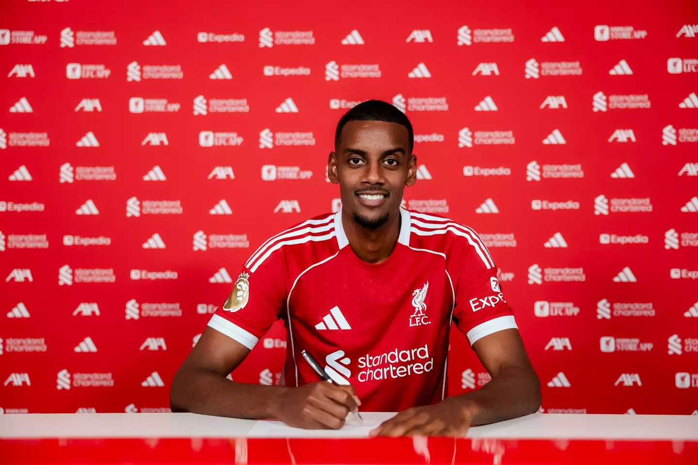 Alexander Isak signed for Liverpool on deadline day. Image: Getty