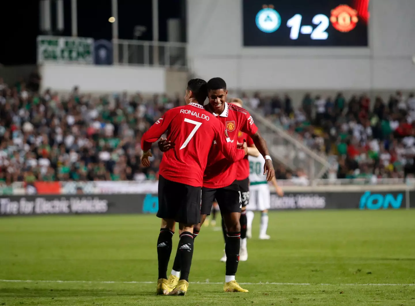 Marcus Rashford celebrates with Cristiano Ronaldo. Image: Alamy 