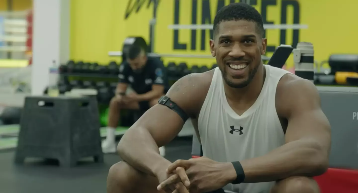 Anthony Joshua wore arm straps in training for Jake Paul. Image: Getty