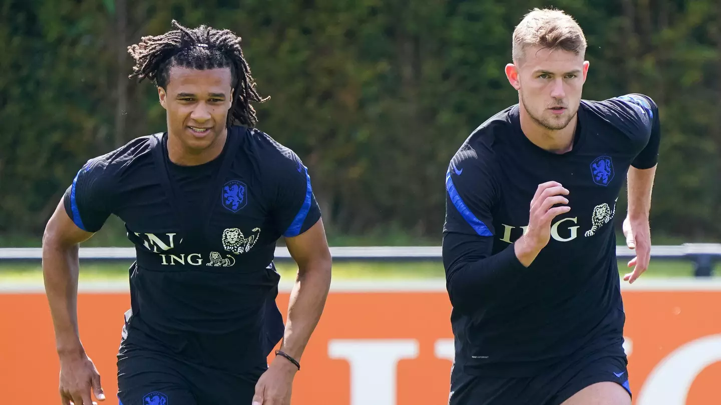 Nathan Ake and Matthijs de Ligt training for the Netherlands. (Alamy)