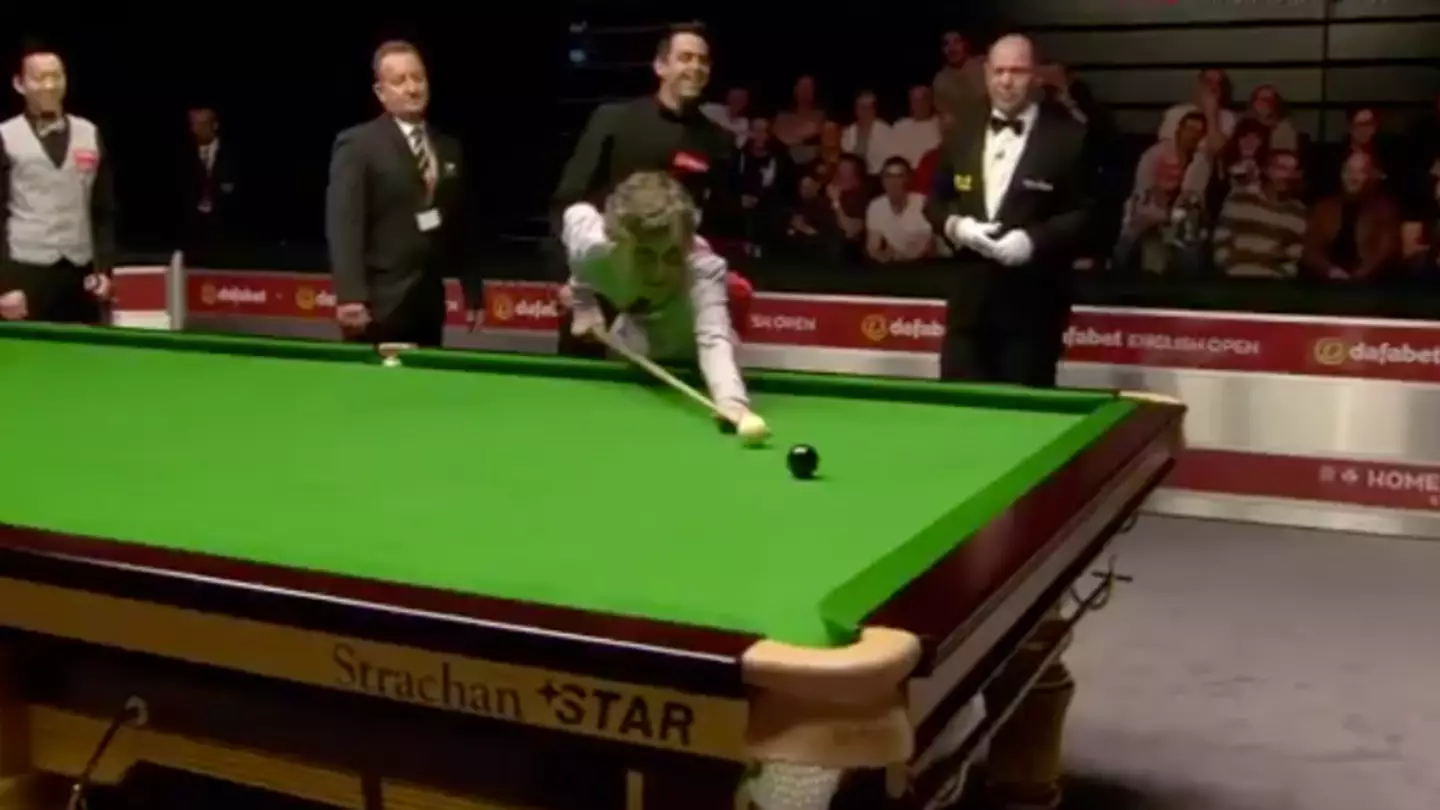 Ronnie O'Sullivan once let 'pitch invader' take shot at the black in major tournament