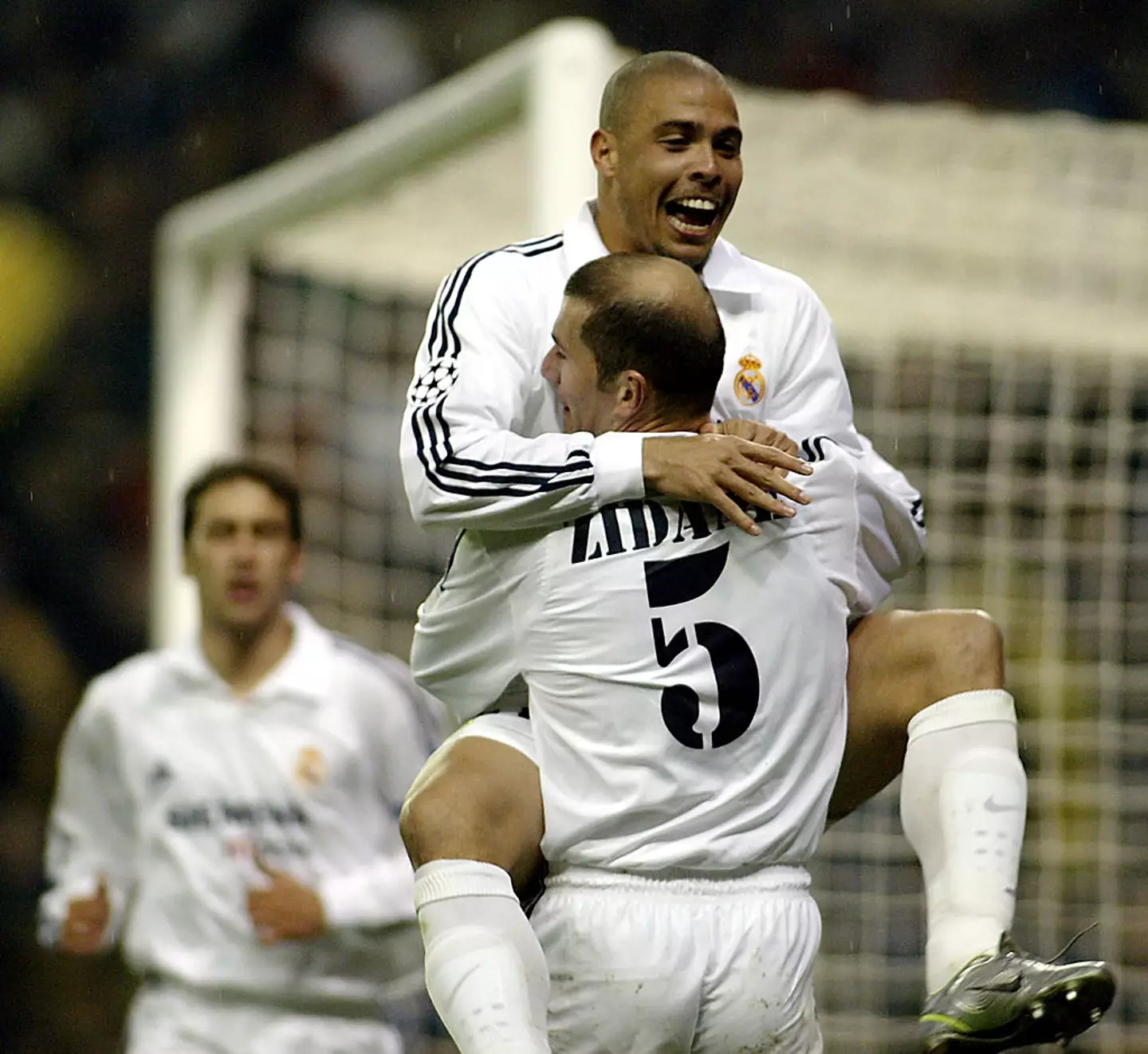 Zinedine Zidane and Ronaldo played together between 2002 and 2006 at Real Madrid. (Image: Getty)