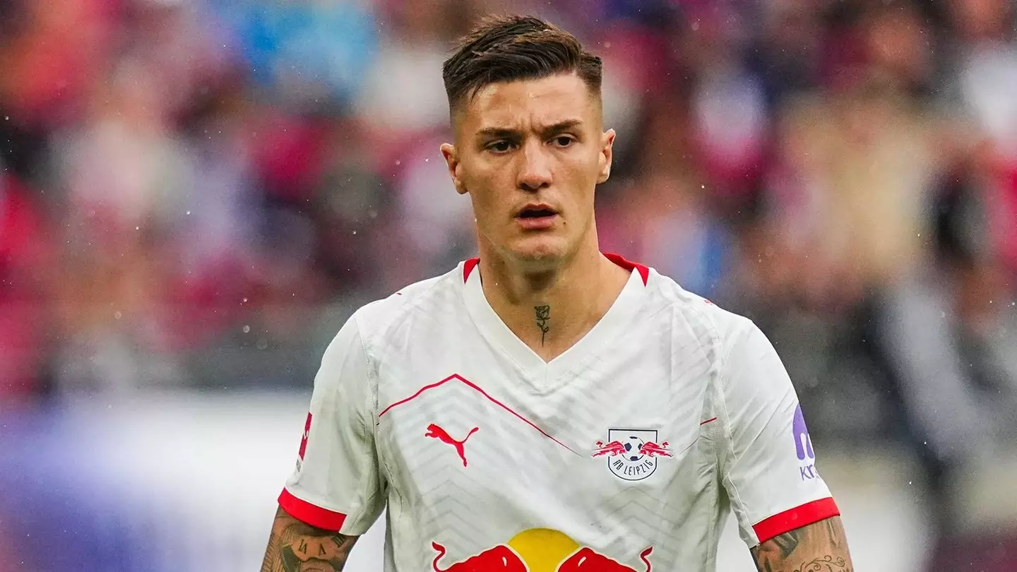 Man Utd have 'emergency' option if Benjamin Sesko talks fail as £66.6m striker offered to club