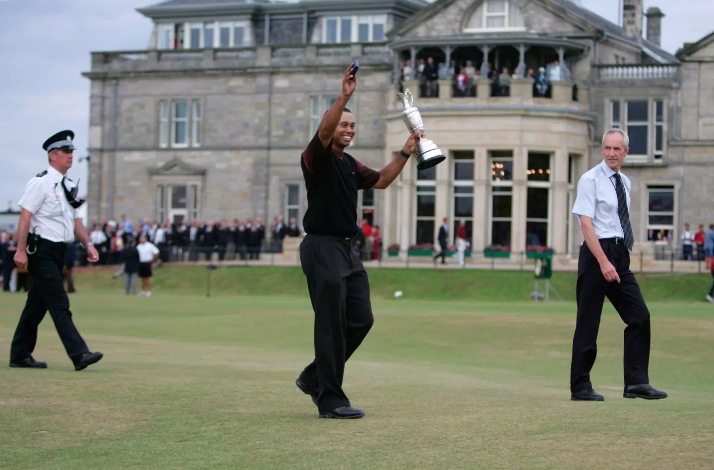 Woods with the Claret Jug in 2005. Image: Alamy