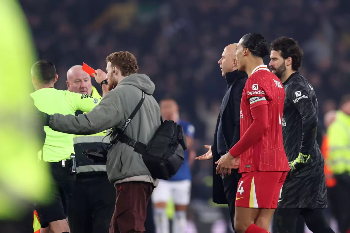 Michael Oliver showed Arne Slot a red card after the Merseyside derby (Credit:Getty)
