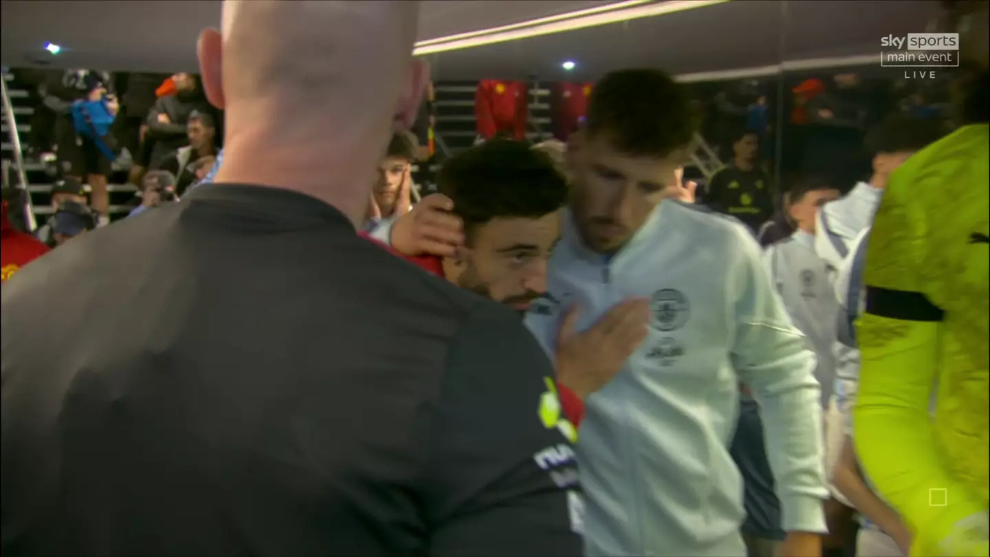 Fernandes hugged Dias ahead of kick-off. Image credit: Sky Sports
