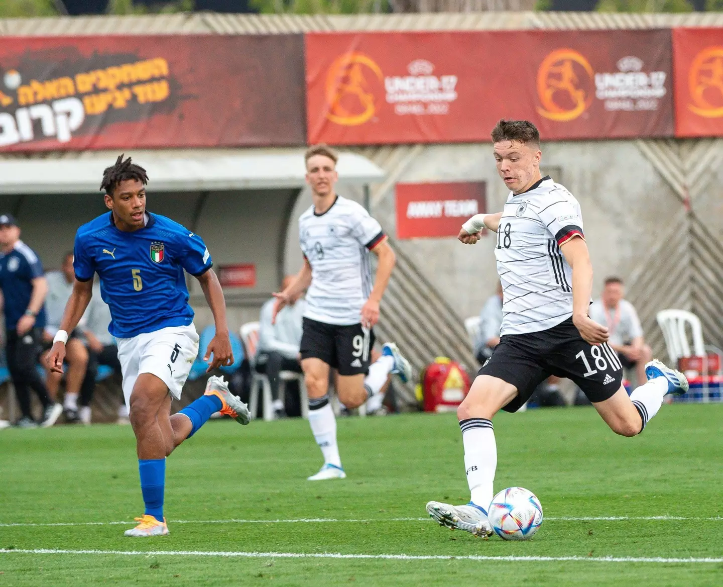 Dzenan Pejcinovic in action for Germany. dpa picture alliance / Alamy