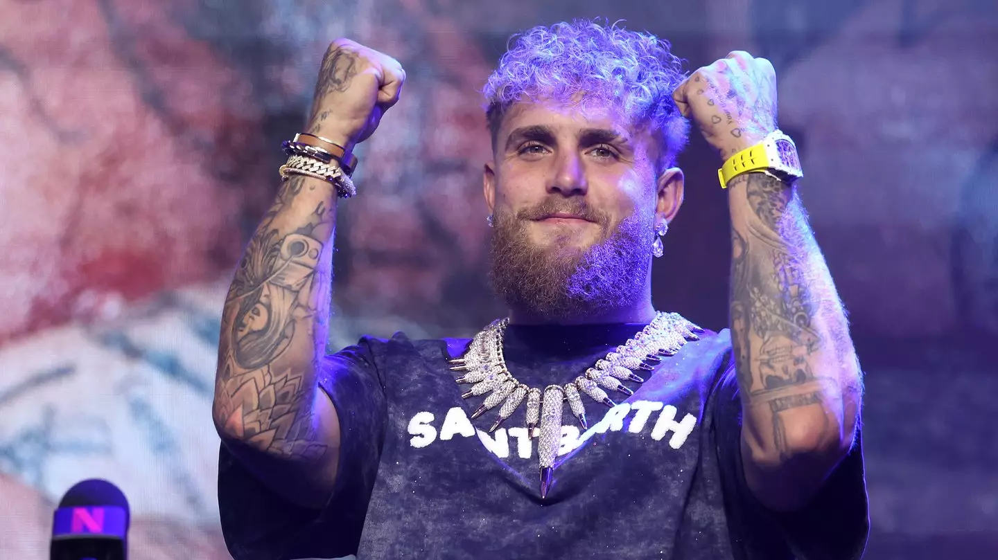 Jake Paul's Response After Catching NFL Player Sliding Into Girlfriend's DMs