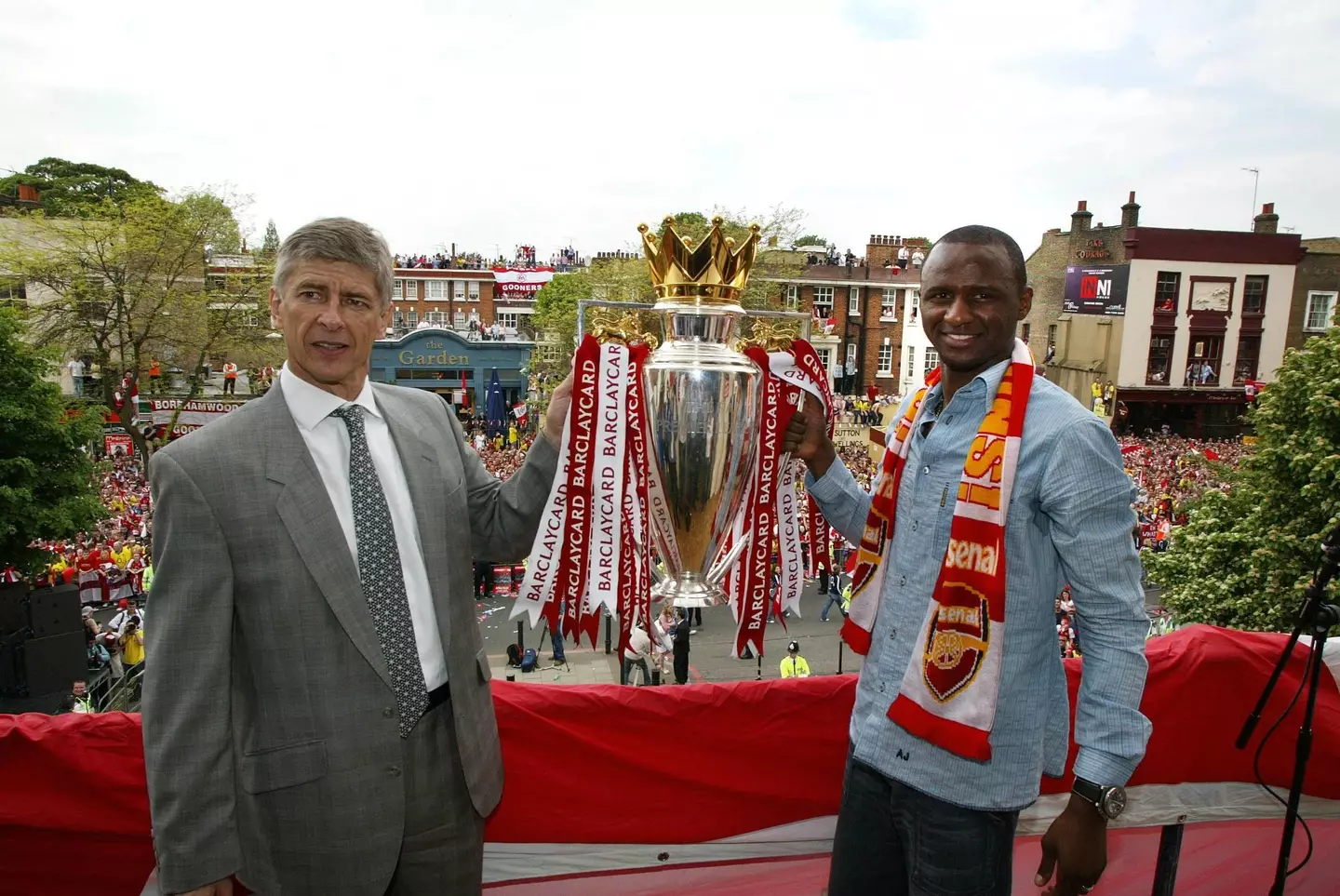 Wenger with the last Premier League title won by Arsenal. Image: Alamy