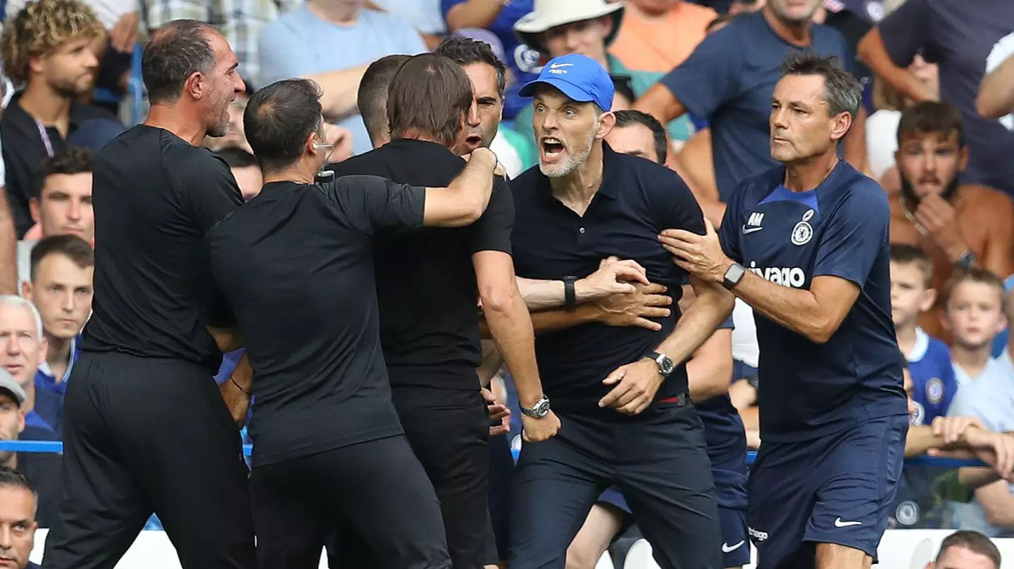 Thomas Tuchel and Antonio Conte argue on the touchline. (Alamy)