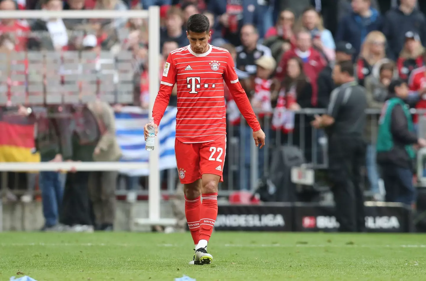 Joao Cancelo apparently regards Barcelona as an 'ideal destination'.