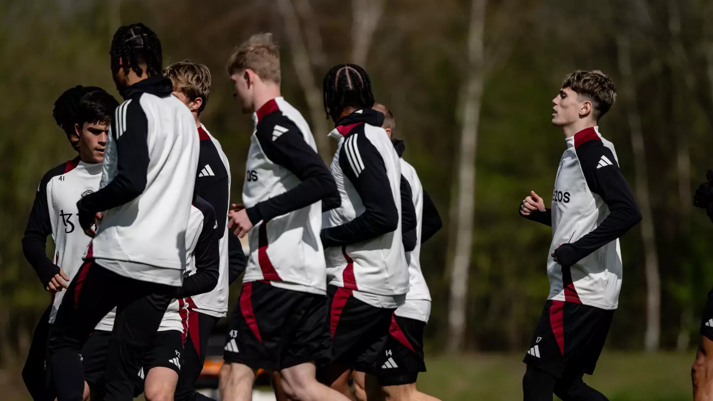 Man Utd star spotted wearing new brand of boots despite Nike contract amid poor season