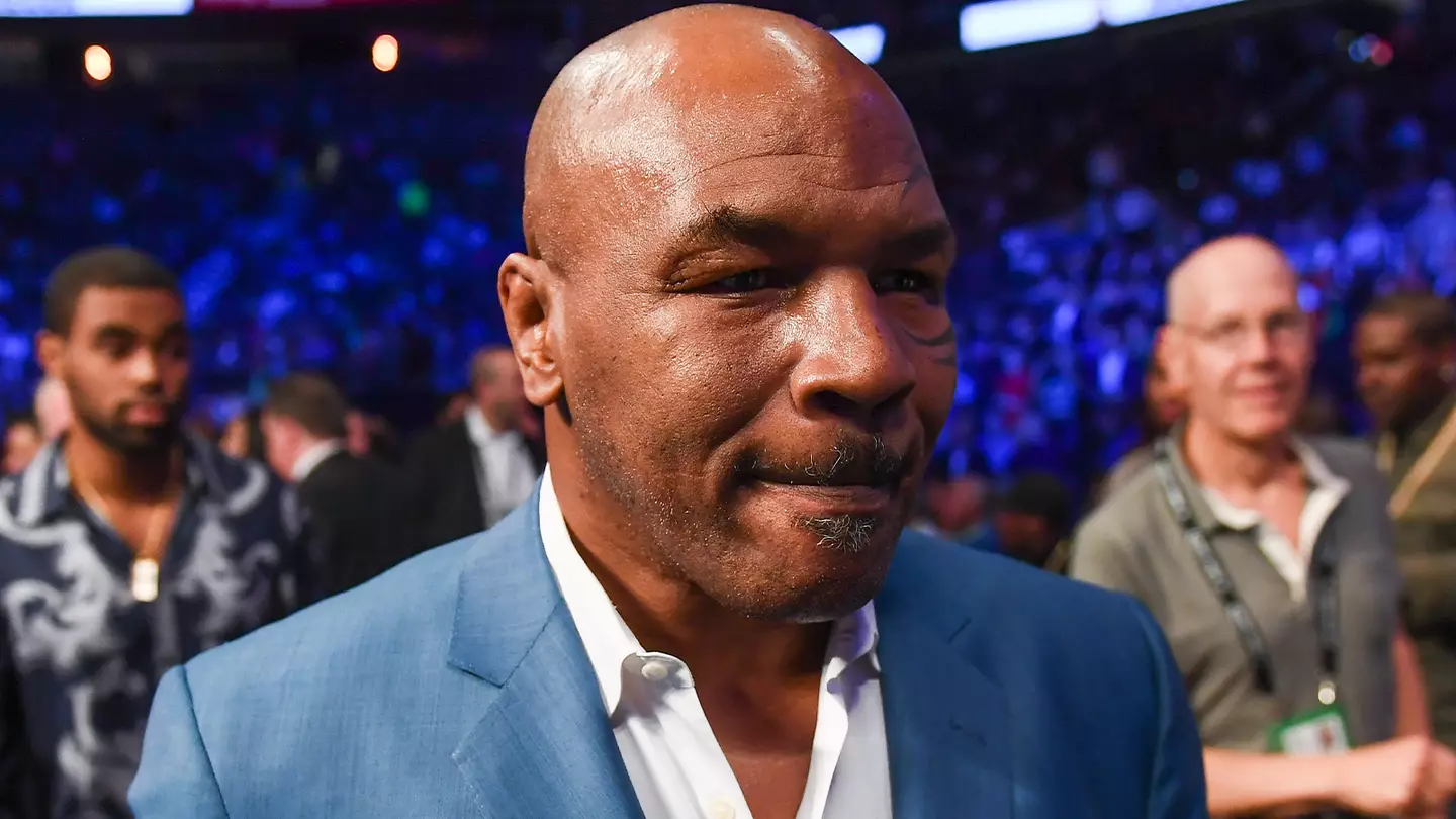 Floyd Mayweather Gave Telling Reaction After Mike Tyson Took Swing at Him