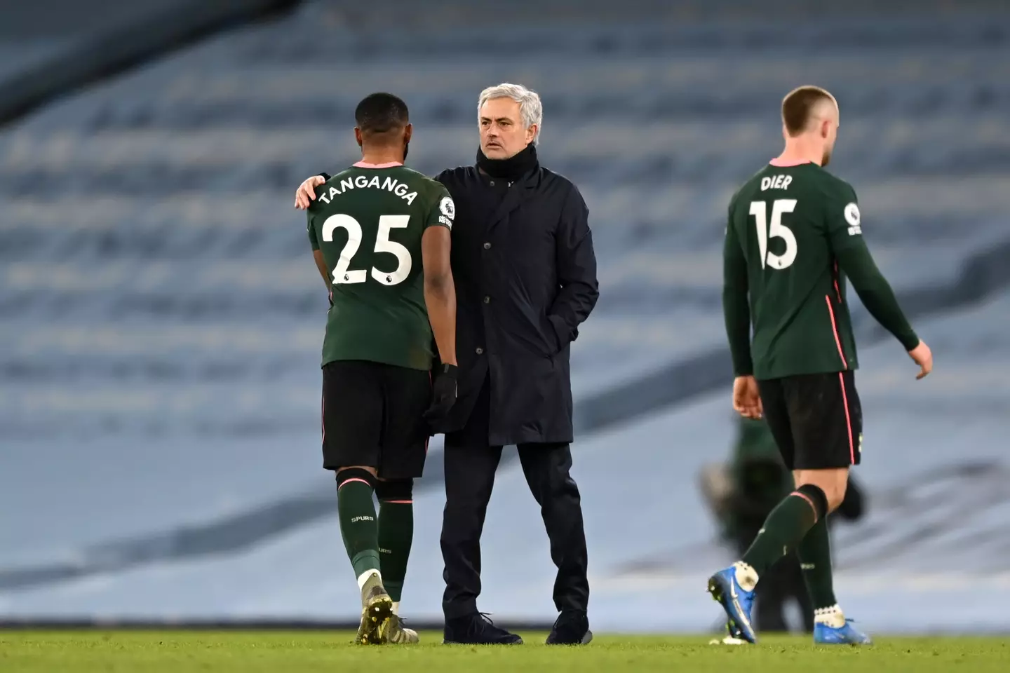 Jose Mourinho with Japhet Tanganga.