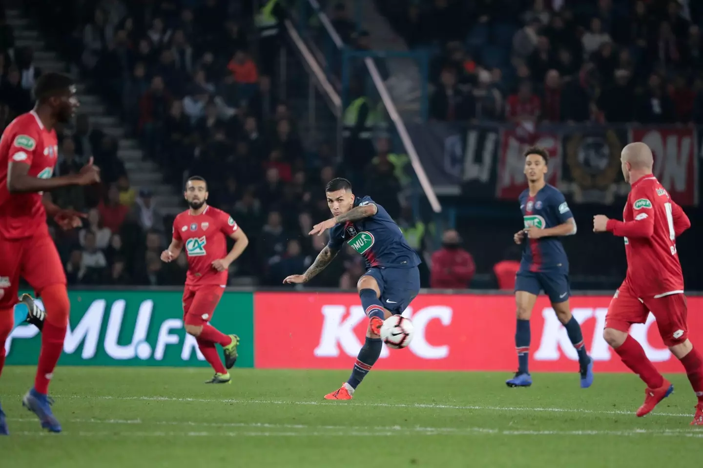 Leandro Parades in action for PSG in 2019. (Alamy)