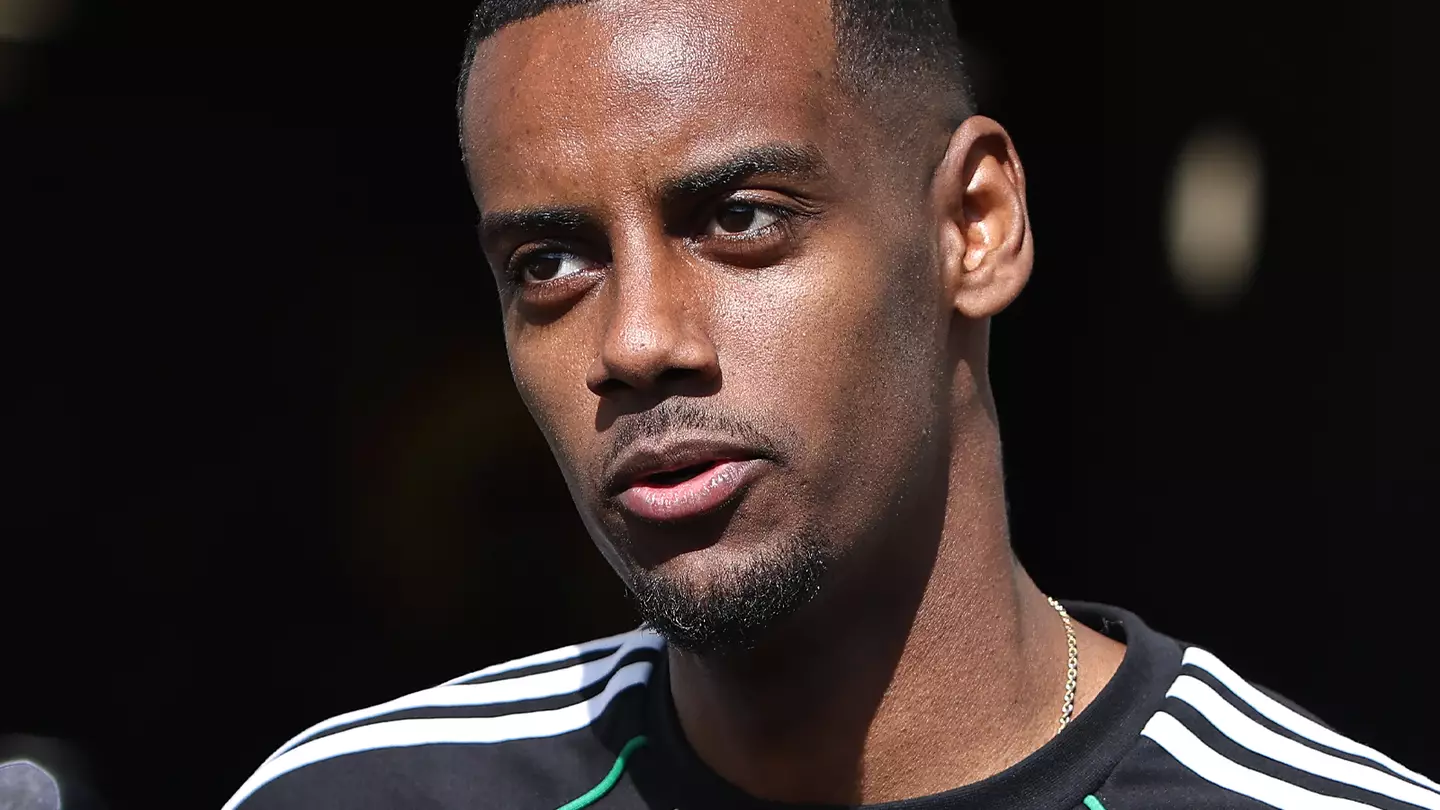 Alexander Isak transfer saga takes shock twist as Newcastle fans left furious by latest development
