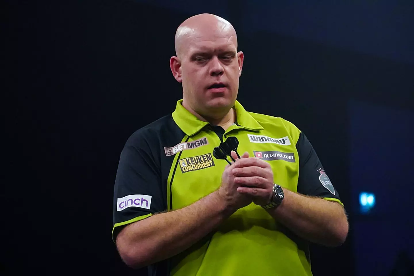 Michael van Gerwen was forced to pull out of Premier League night nine due to a shoulder injury. (Image: Getty)