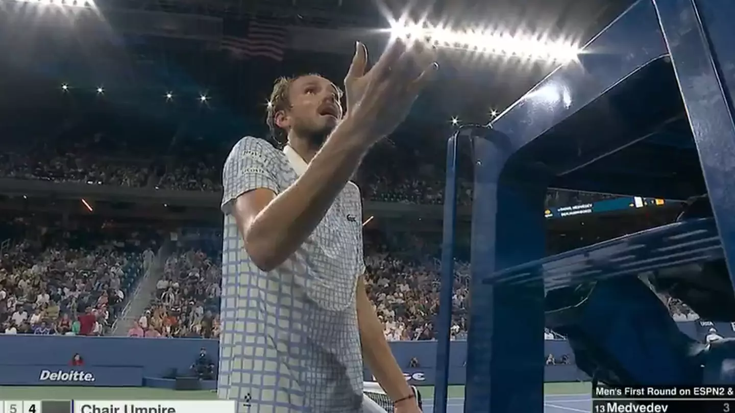 Daniil Medvedev erupts at US Open as he demands the crowd to boo after shocking incident