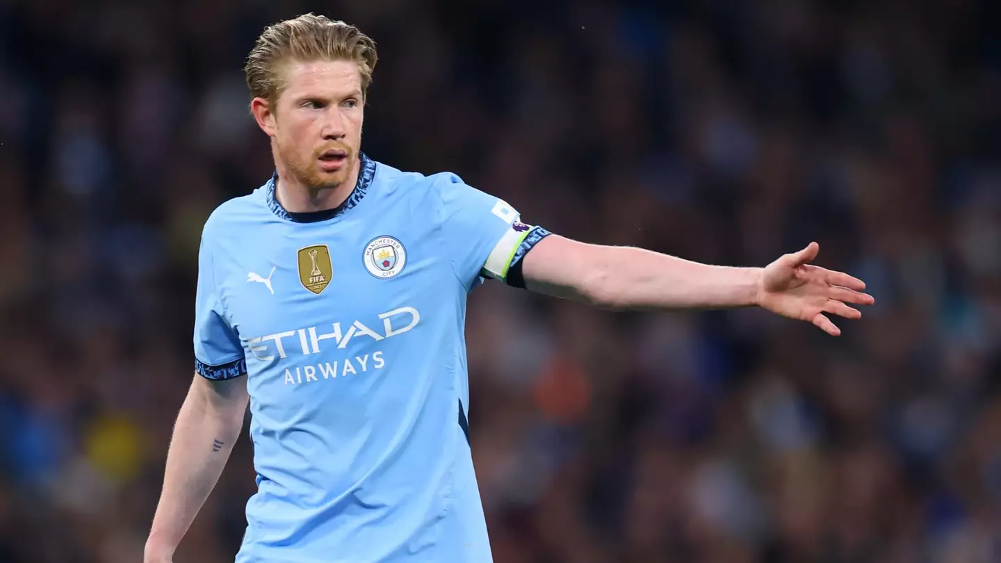 Shock Premier League club 'hold discussions' over signing Kevin De Bruyne as midfielder's decision 'alerts' chiefs