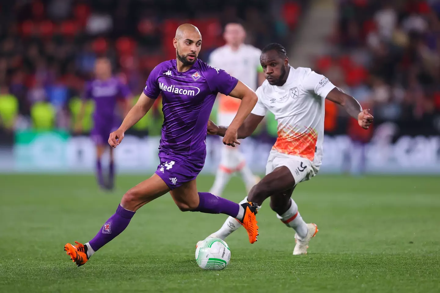 Sofyan Amrabat in action for Fiorentina. Image: Getty 