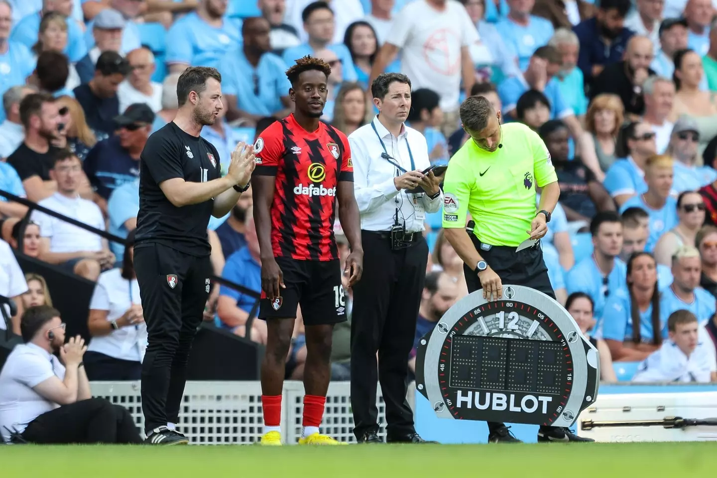 Jamal Lowe gets ready to make his Premier League debut against reigning Premier League champions Manchester City. Image credit: AFC Bournemouth