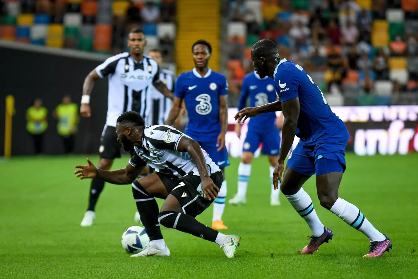 Udinese's Alex Guessand in action against Chelsea's Kalidou Koulibaly during Udinese Calcio vs Chelsea FC. (Alamy)