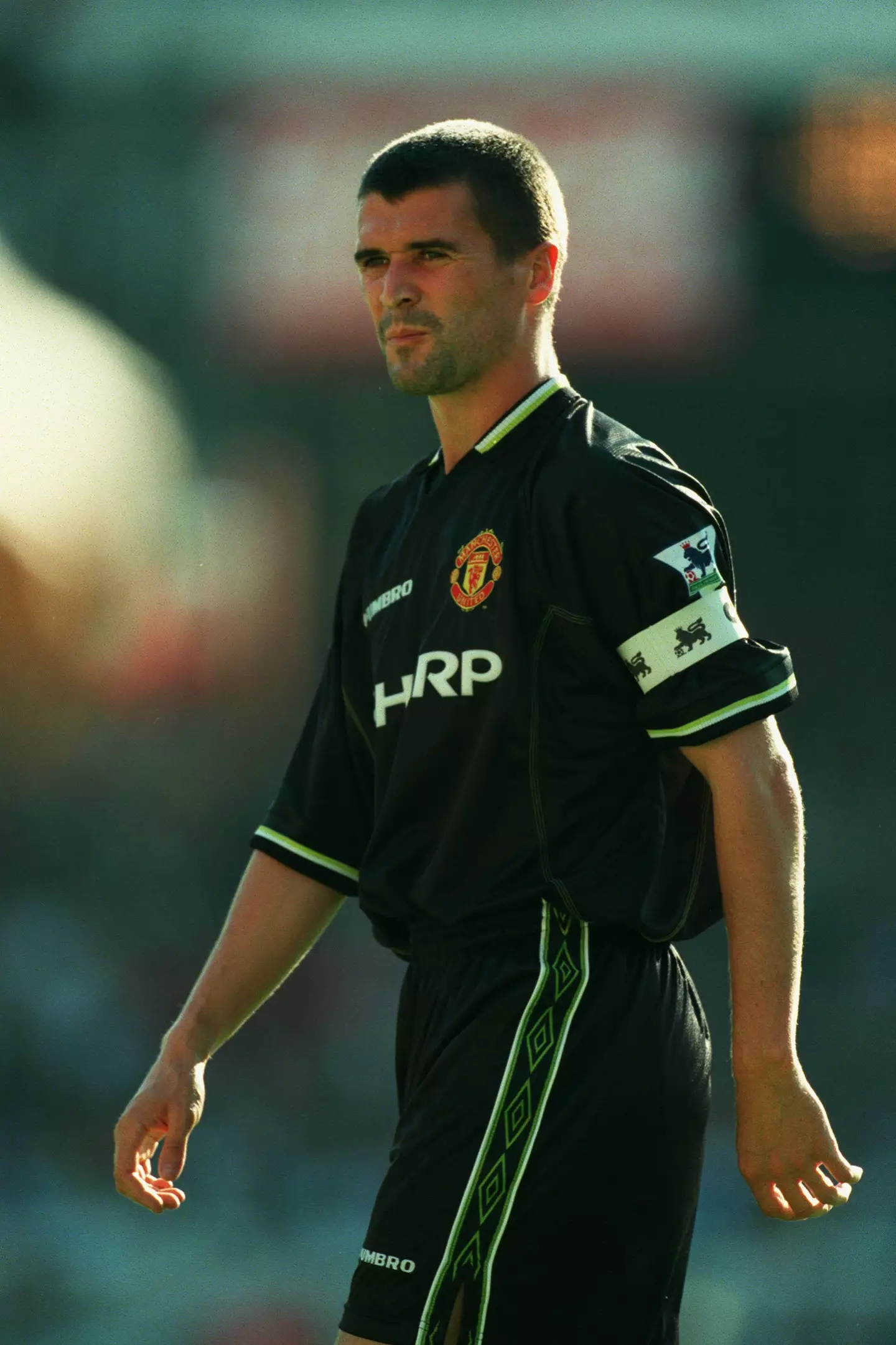 Former Manchester United captain Roy Keane in the 1998/99 third kit. (Alamy)