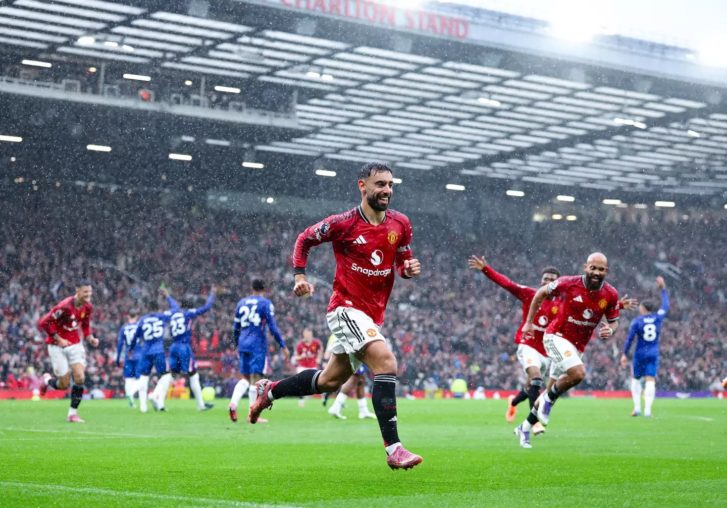 Bruno Fernandes scored as Manchester United beat Chelsea. Image: Getty