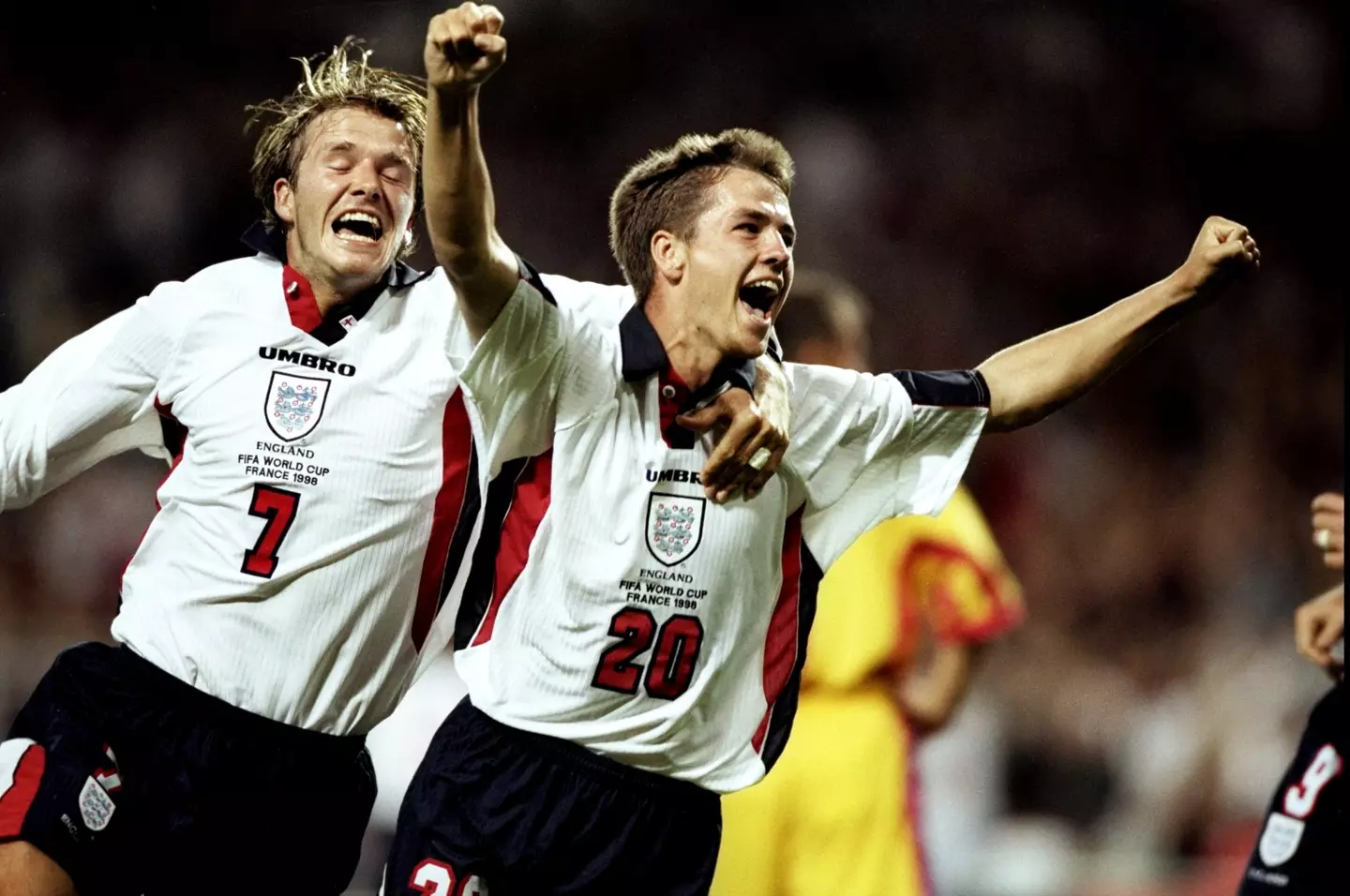 Michael Owen and David Beckham at the 1998 World Cup (credit: getty)