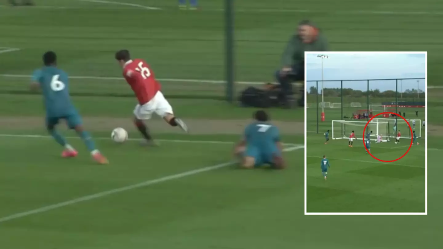 'How has he scored that?' - Commentator in disbelief after goal from Man Utd wonderkid Shea Lacey