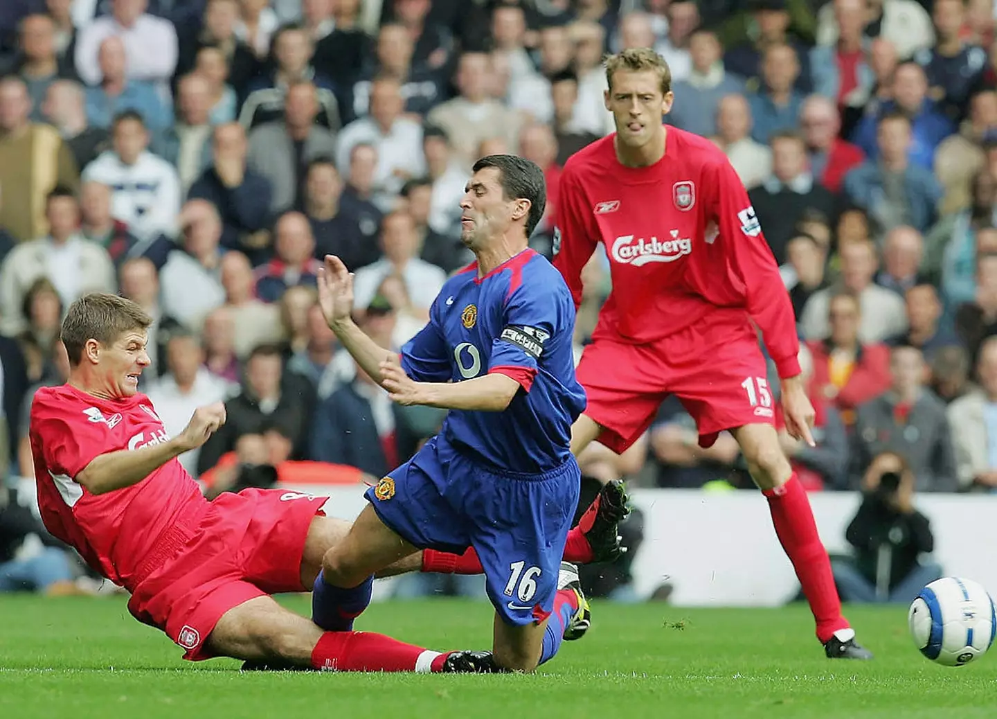 Steven Gerrard clashed with some of the hardest men in Premier League history. (Image: Getty)