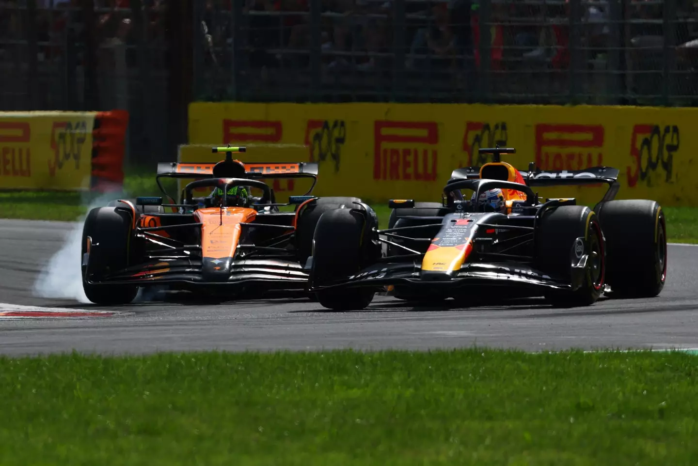 Max Verstappen racing Lando Norris. Image: Clive Rose / Staff via Getty