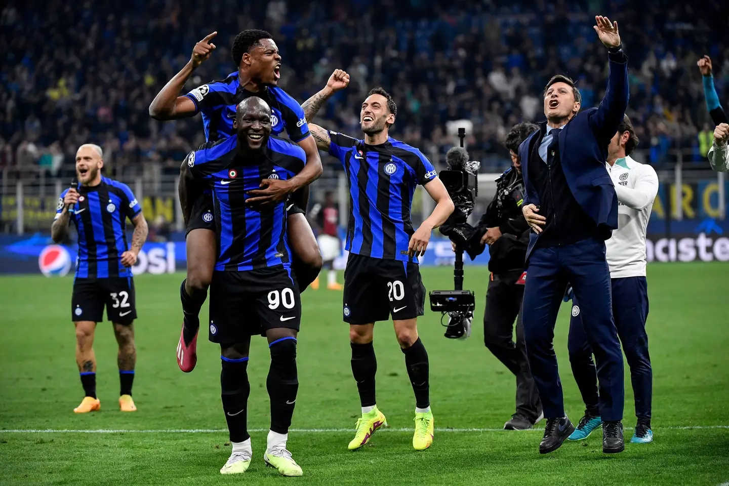Sponsorless Inter players celebrate the win over rivals AC Milan. Image: Alamy