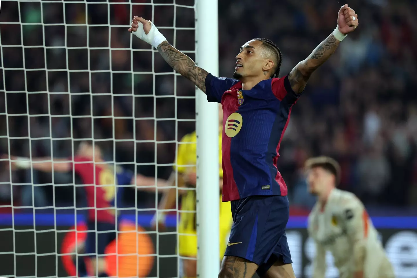 Raphinha celebrates Barcelona's third goal against Borussia Dortmund. Image: Getty