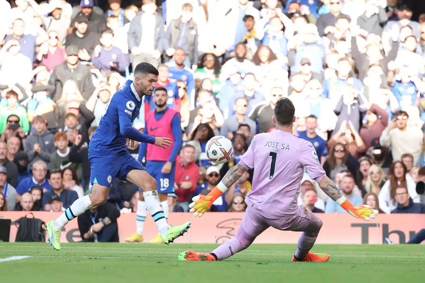 Christian Pulisic scoring past Jose Sa. (Alamy)