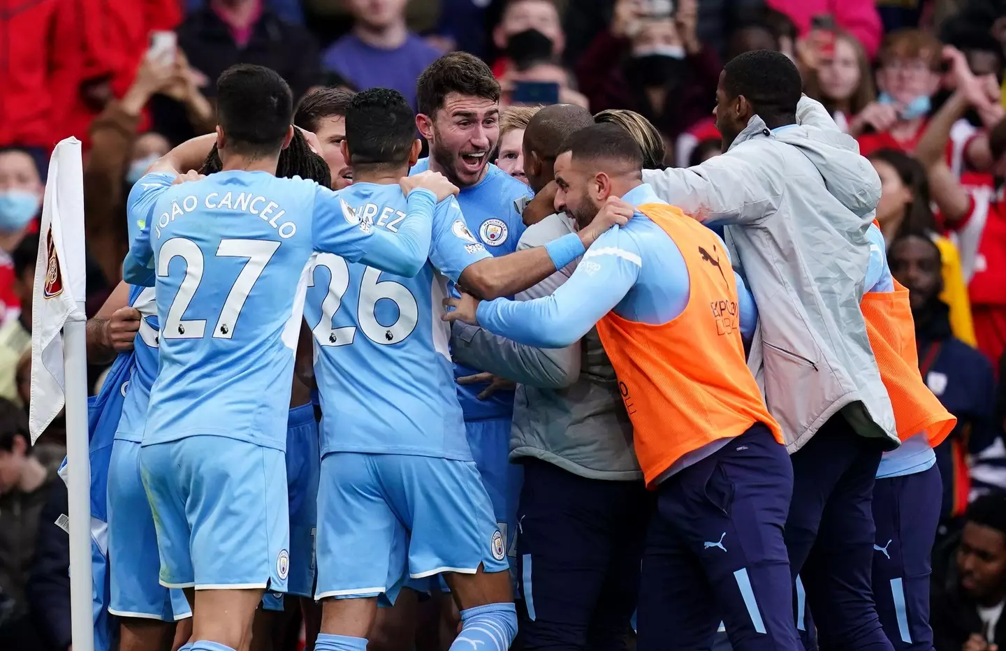 Man City's players celebrate Rodri's last-minute winner (PA Images / Alamy)