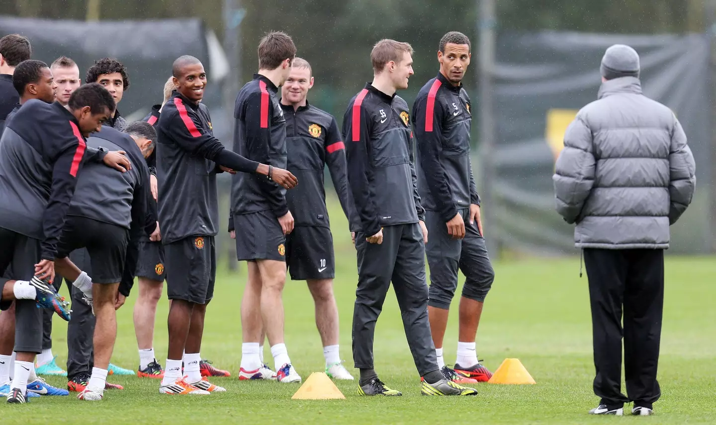 Ferguson runs a training session with Young and the United squad. Image: Alamy