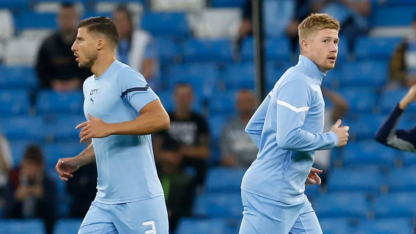 Ruben Dias and Kevin De Bruyne of Manchester City.