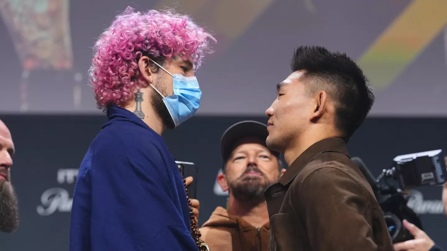 Sean O'Malley Issues Apology to Chinese Opponent After 'Totally Racist' Gesture