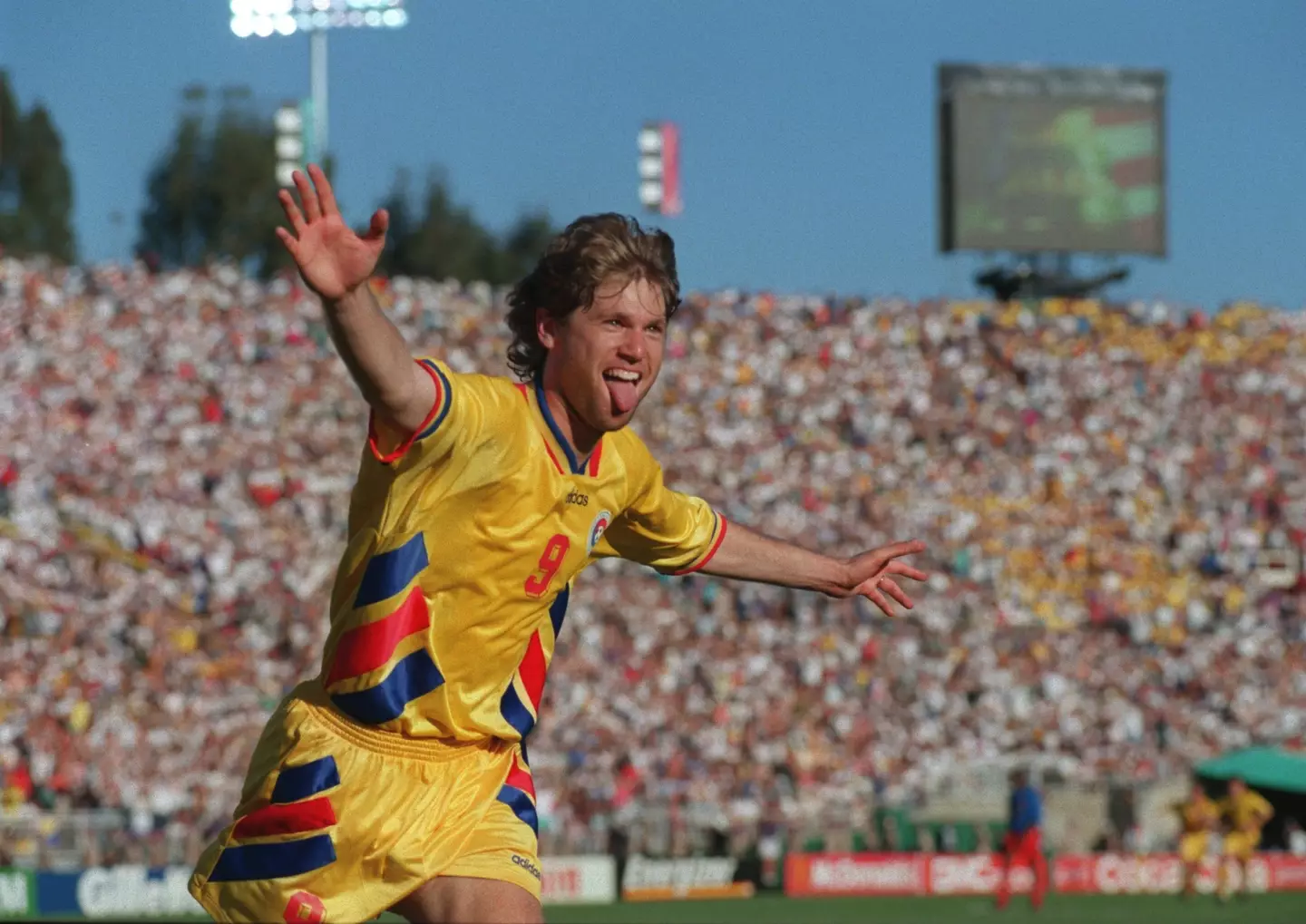 Florin Raducioiu playing for Romania (Image: Getty)