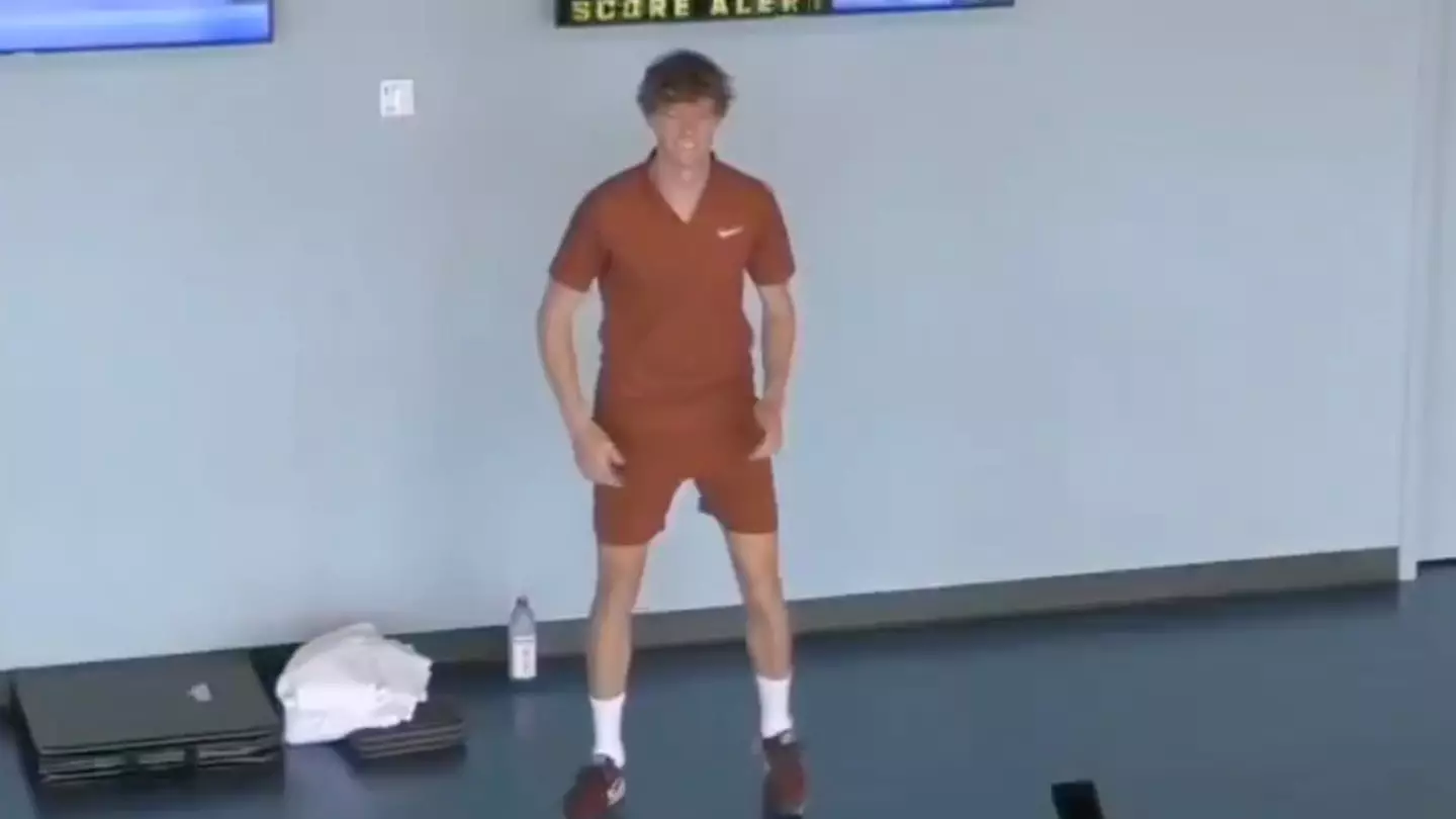 Tennis Fans Left Stunned at What Jannik Sinner Was Doing During US Open Final Delay