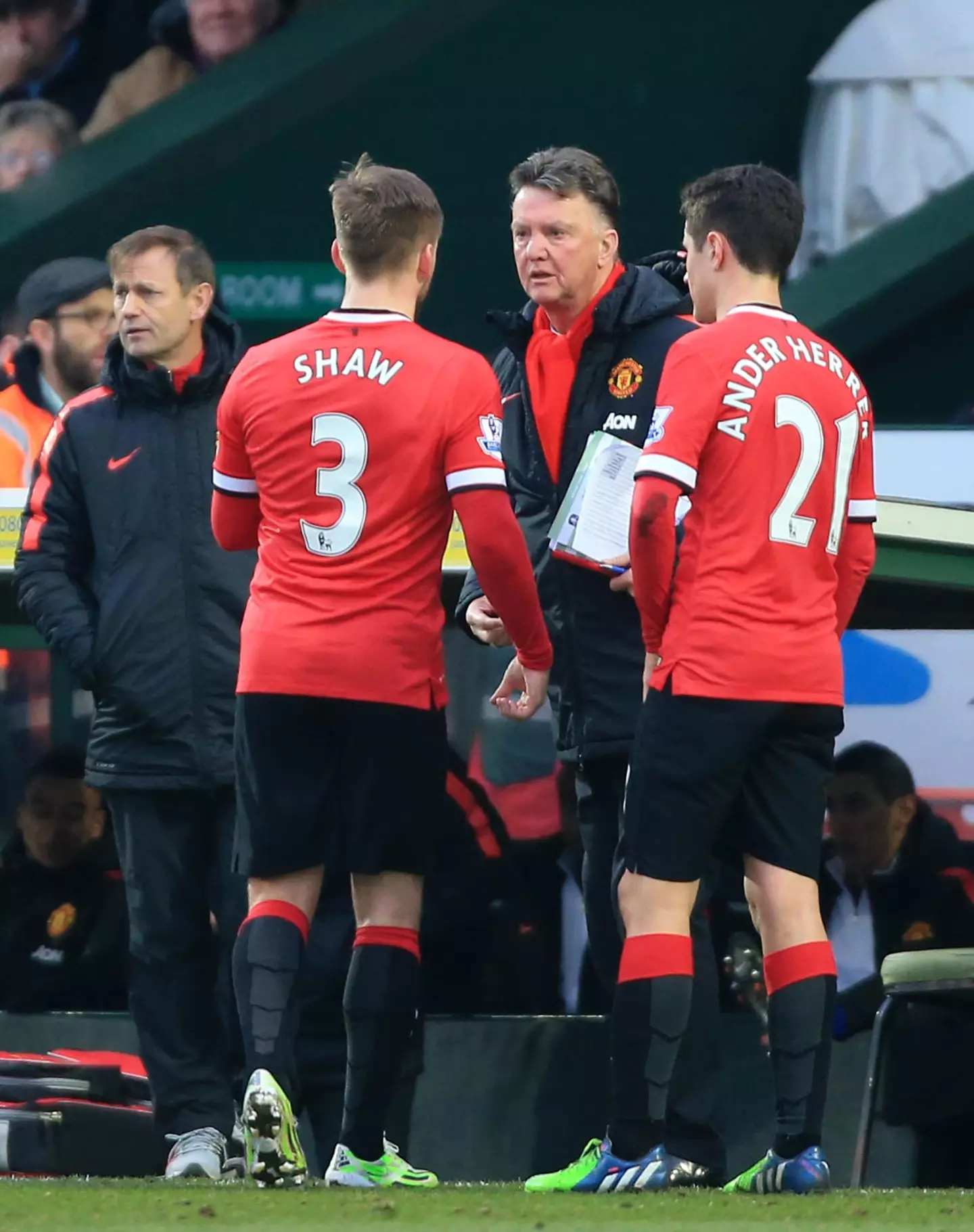 Louis van Gaal instructs Luke Shaw and Ander Herrera against Yeovil Town (Alamy)