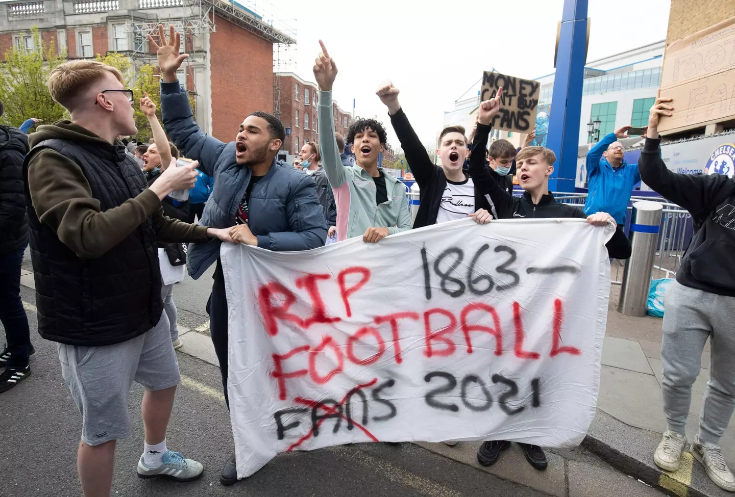 Fans protest against the Super League. Image: Alamy