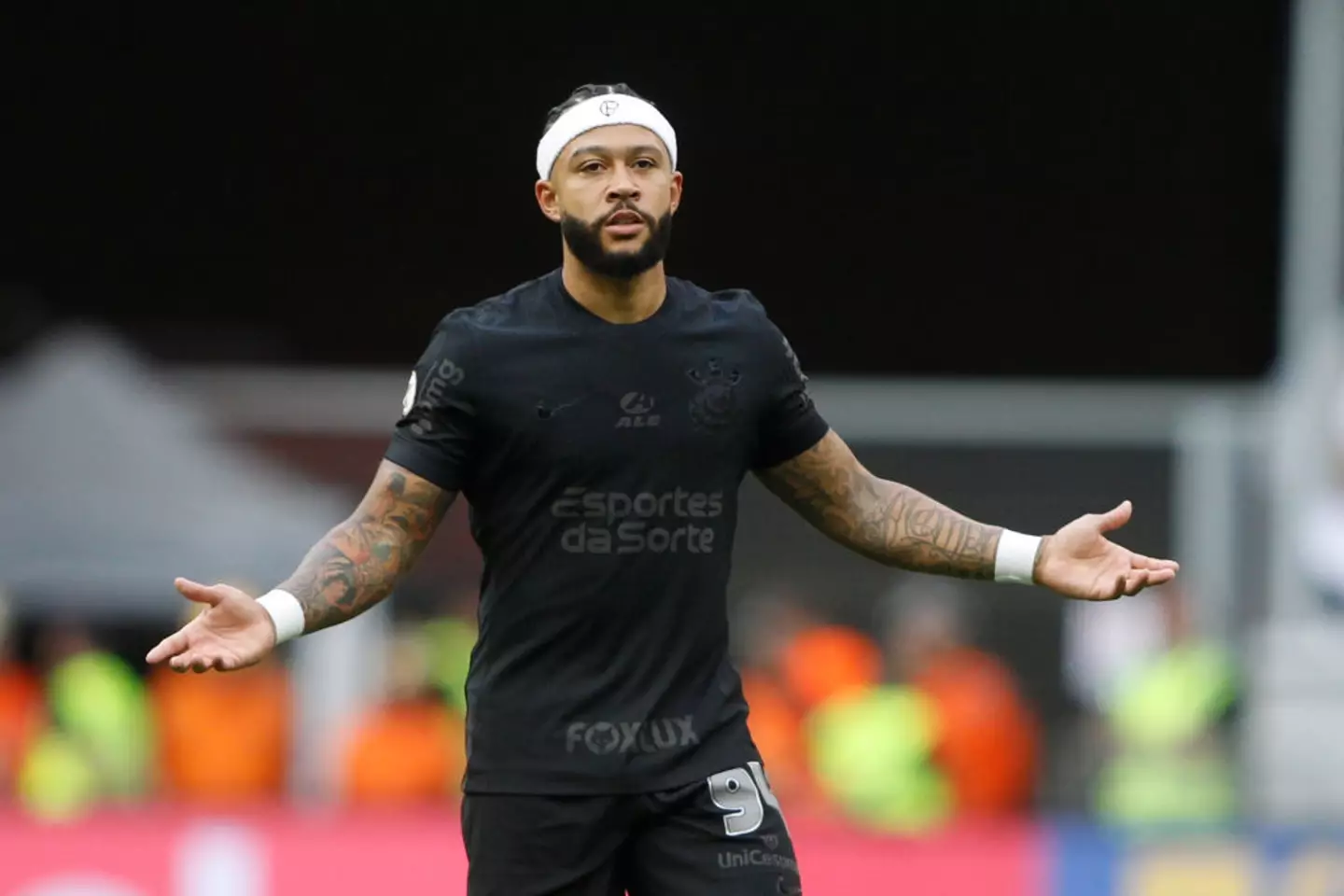 Memphis Depay may have to leave Corinthians (Credit:Getty)