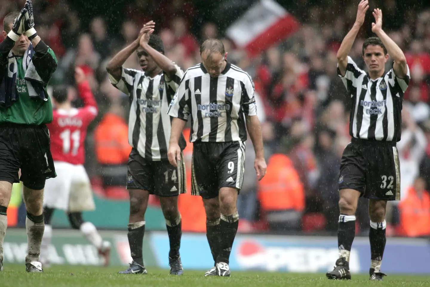 Alan Shearer cuts a dejected figure after losing to Manchester United. Image: Getty