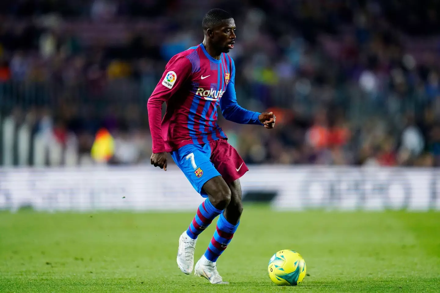 Ousmane Dembele on the ball for Barcelona. (Alamy)