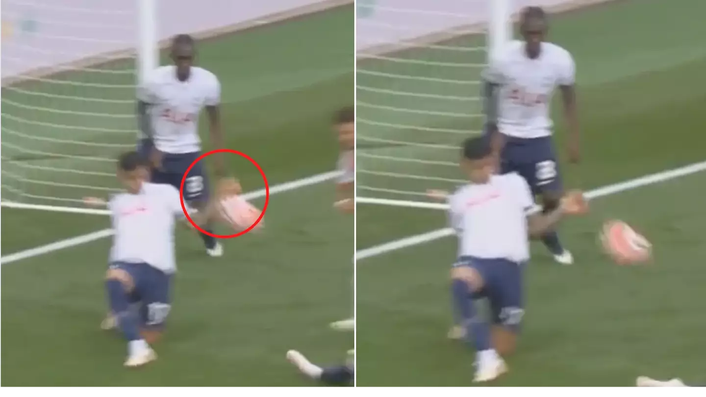 Fans are all saying the same thing about Cristian Romero's 'hand ball' in the North London Derby