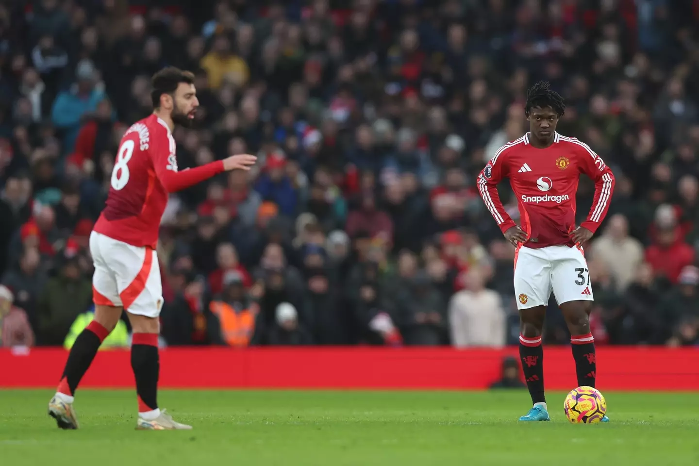 Bruno Fernandes and Kobbie Mainoo are the only players United should keep, according to Wayne Rooney. Image: Getty